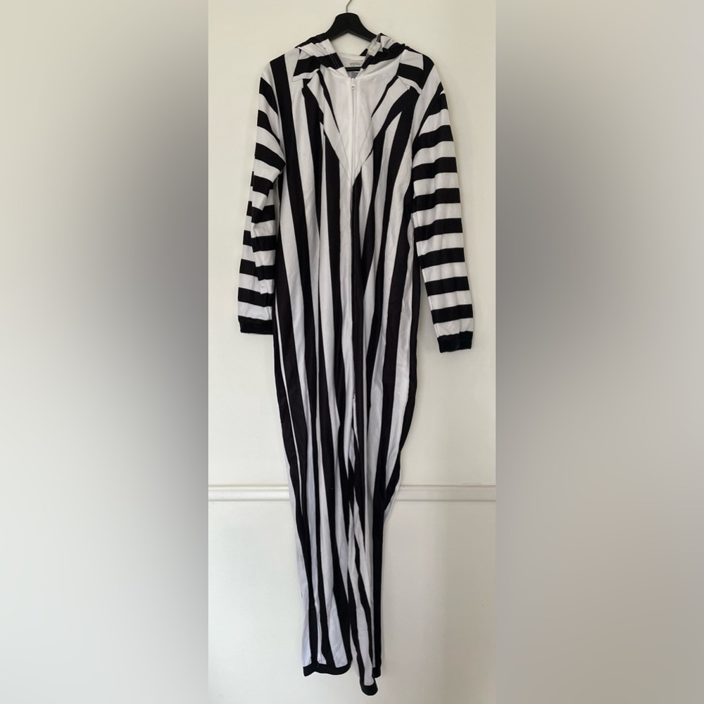 Beetlejuice Zip Up Adult Onesie Size L